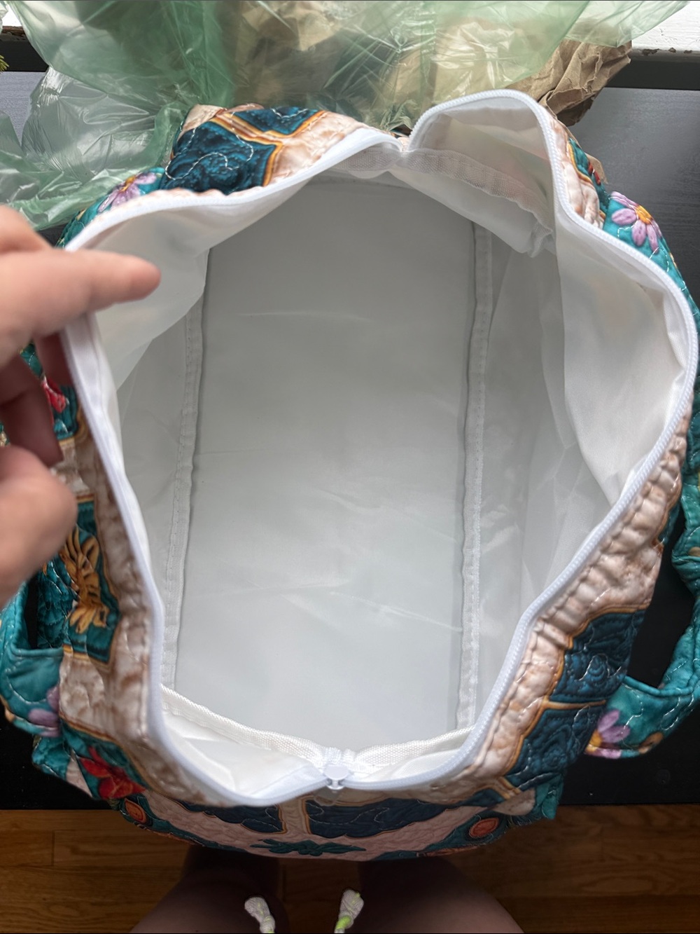 Quilted Floral Shoulder Bag in Teal - Picture 10 of 11